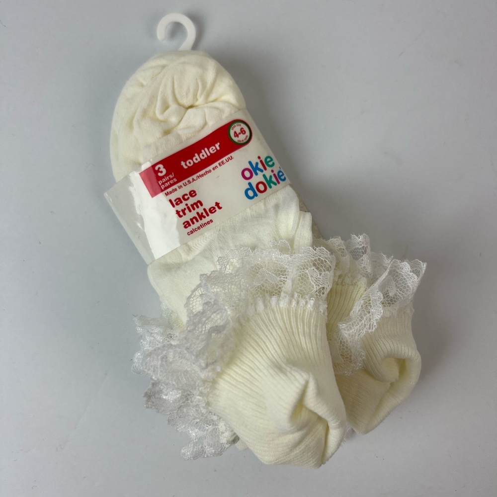 Okie Dokie Lace Trim Anklet Socks